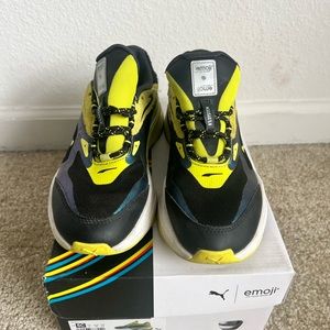 Puma size 6 RS Fast x Emoji Jr